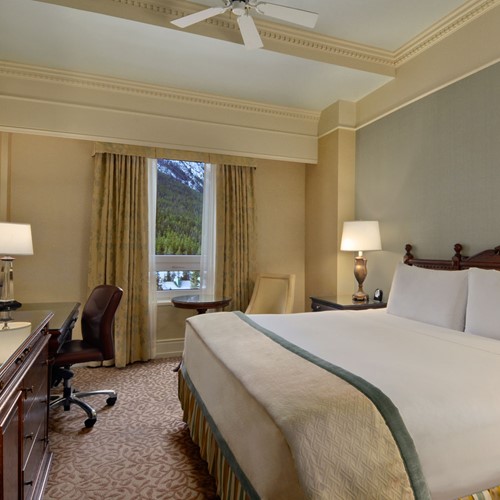 Fairmont Banff Springs, ski hotel in Canada - double room