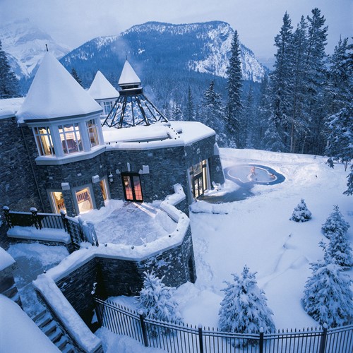 Fairmont Banff Springs, ski hotel in Canada - snowy exterior in mountains