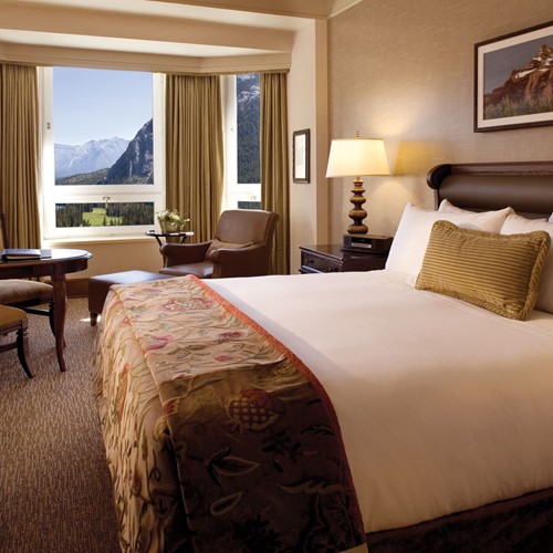 Fairmont Banff Springs, ski hotel in Canada - double room with a view