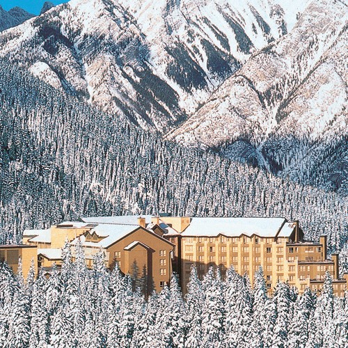 Rimrock-resort-banff-exterior.jpg