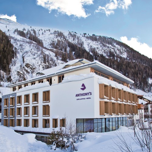 Anthonys-Hotel-St-Anton-Exterior.jpg