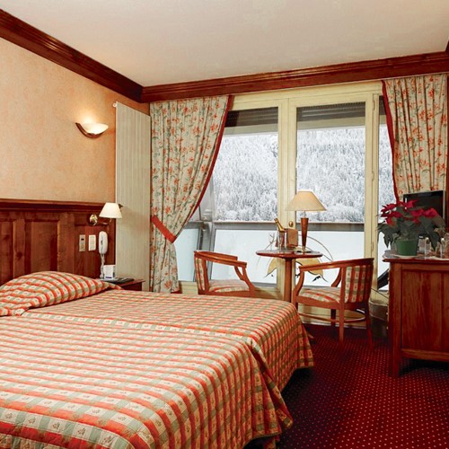 Hotel-Alpina-Chamonix-Bedroom1.jpg