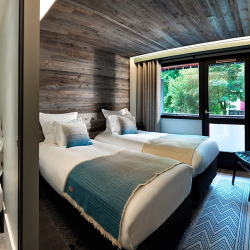 Hotel-Prieure-Chamonix-Bedroom.jpg