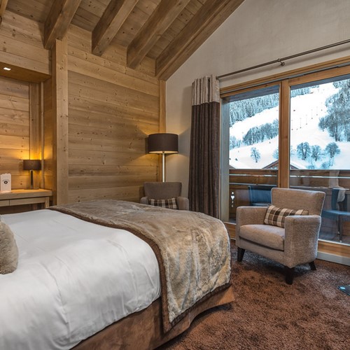 Le-Kaila-Meribel-Signature-Room.jpg