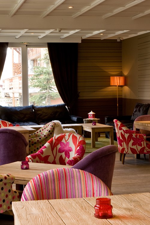 Hotel Ormelune-Val d'Isere-France-lounge area