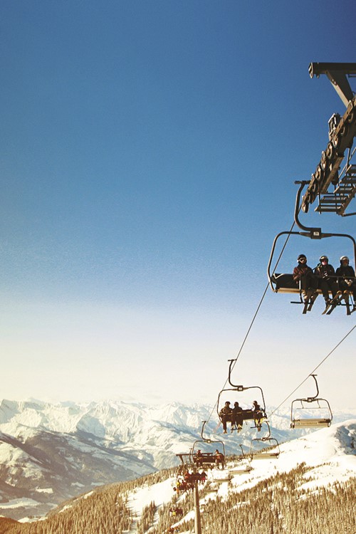 Folie Douce apres party in Meribel, France. Best apres ski in Europe