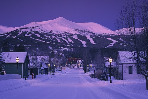 breckenridge-usa-by-night.jpg