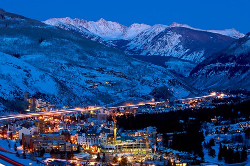 Vail-USA-town-by-night.jpg