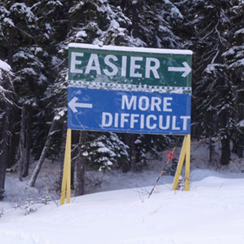 Canada-ski-signs-dummies.png