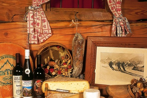 Prodotti tipici - cheese.JPG