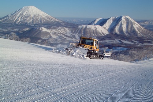 Mt Yotei from Rusutsu, ski in Japan