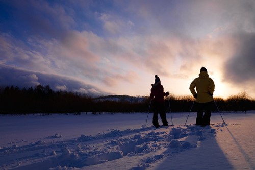 skiing in the sunset, ski in Japan