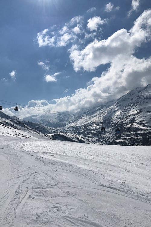 Obergurgl blue skies.jpg