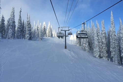 Sun-Peaks-chairlift