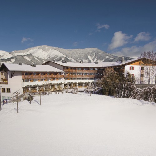 Kaprun-Alpenhaus-hotel-winter-exterior.jpg