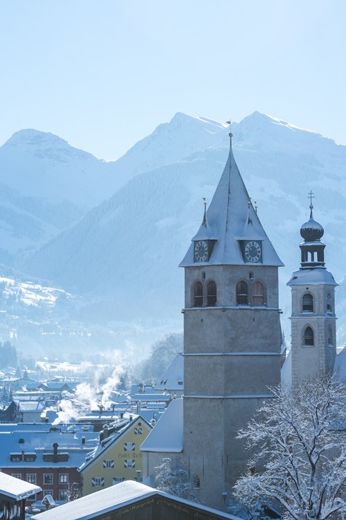 Kitzbuhel ski weekends town centre church mountains