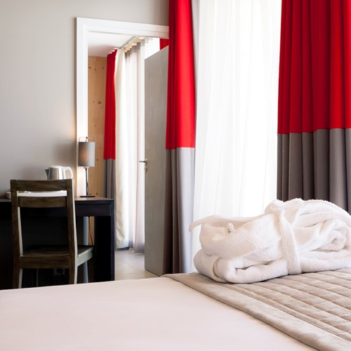 Les-Arcs-hotel-aguille-grive-room.jpg