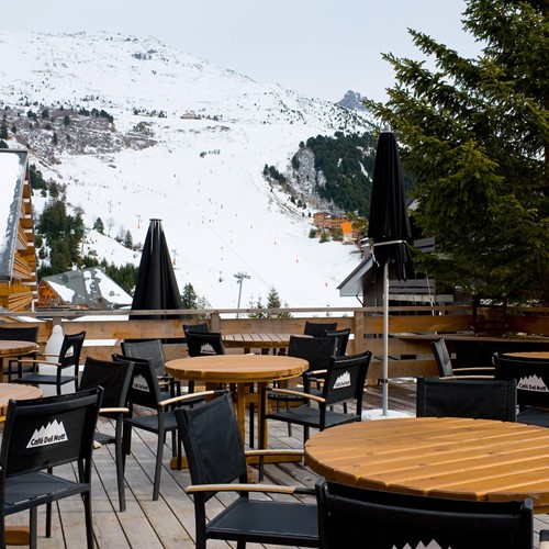 Hotel-le-Mottaret-Meribel-terrace-day.jpg