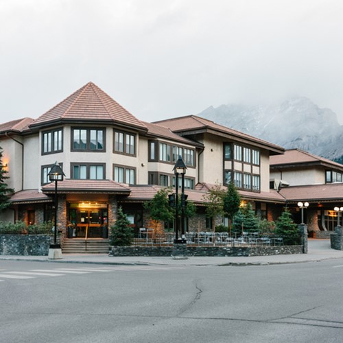 Elk + Avenue Hotel, contemporary ski hotel in Banff - accommodation exterior