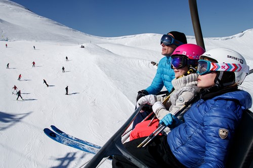 avoriaz france ski weekend chair lift view