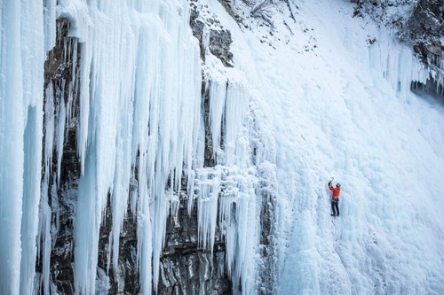 johnson canyon ice climbing