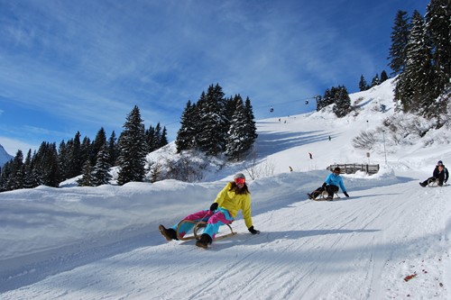 things to do in st anton tobogganing