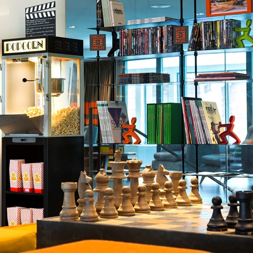 Hotel Heliopic-Chamonix ski resort-popcorn machine and chess