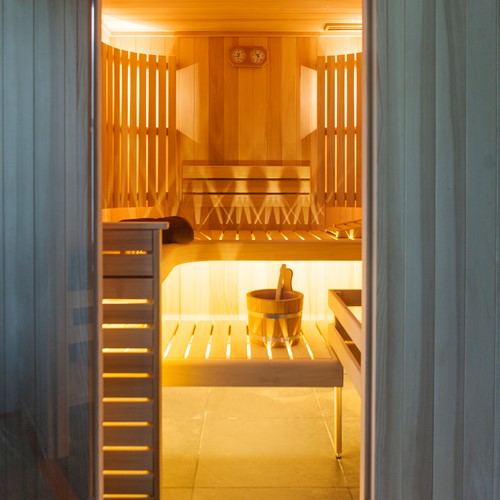 Flexiski-Chalet-Des-Cascades-Sauna.jpg