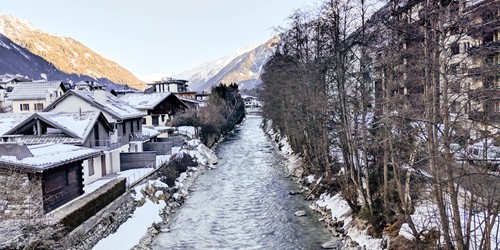 201801 Chamonix Town river.jpg