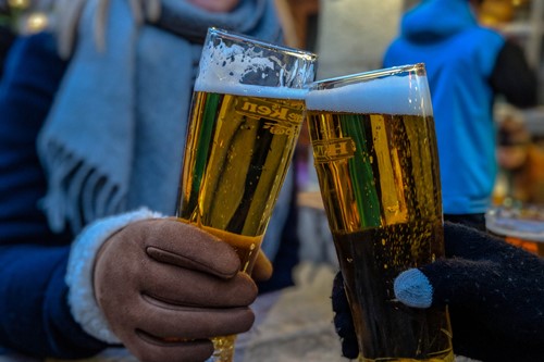 20180110 Chamonix Apres Elevation Cheers up close.jpg