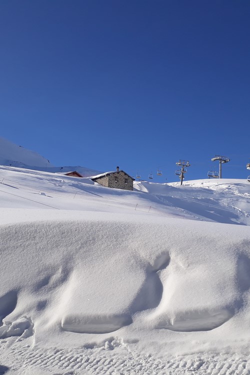 20.03.2018 Slopes View from Chalet 2.jpg