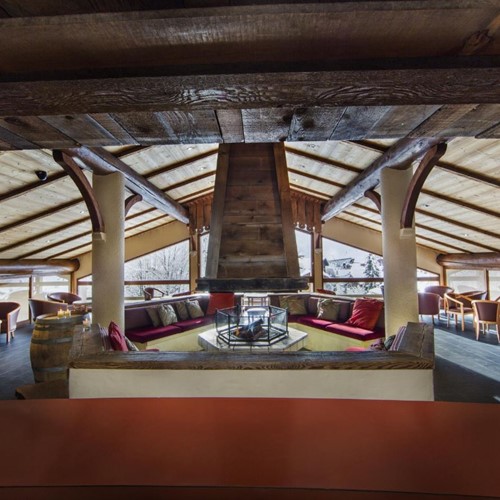 Hotel Alpen Roc-La Clusaz-France-bar area and open fire