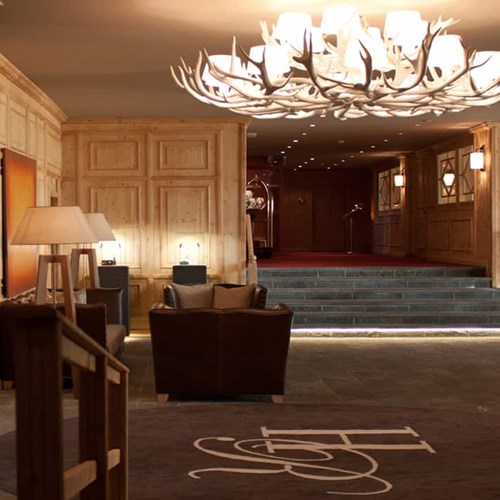 hotel-royal-crans-montana-chambre-bar-evenement-seminaire-ski-spa-restaurant-valais-suisse-011.jpg