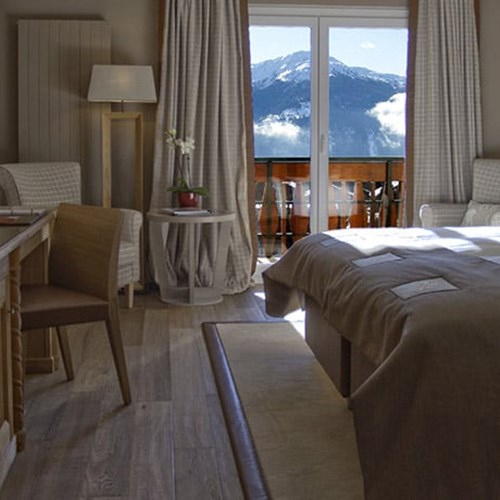 hotel-royal-crans-montana-chambre-bar-evenement-seminaire-ski-spa-restaurant-valais-suisse-038.jpg